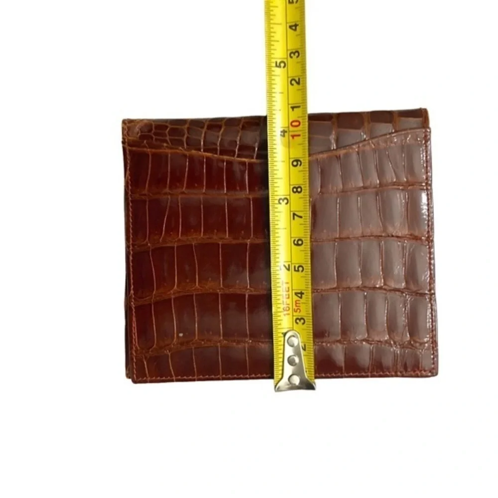 Alligator or crocodile leather wallet